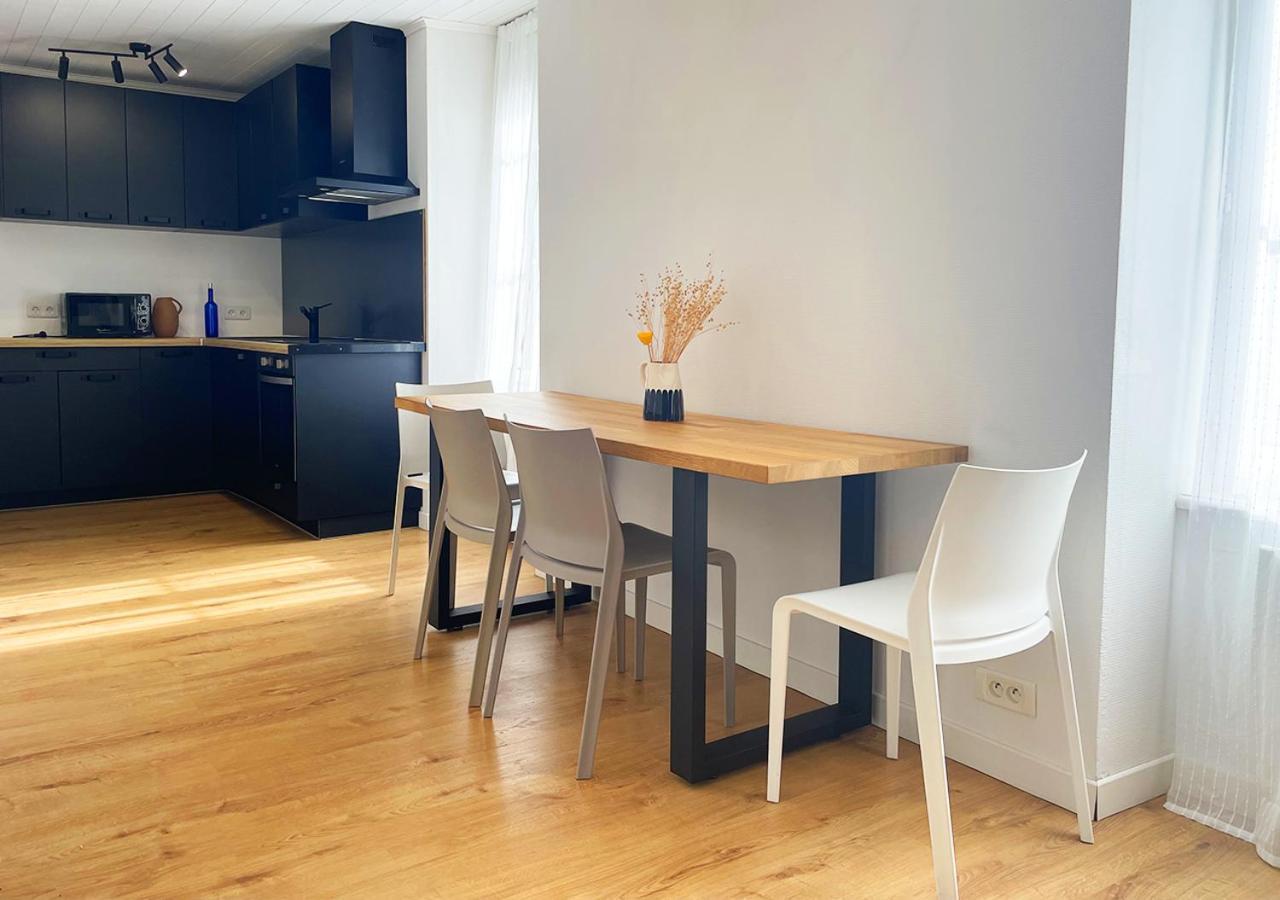 Charmant Appartement Renove Au Coeur De Concarneau Luaran gambar